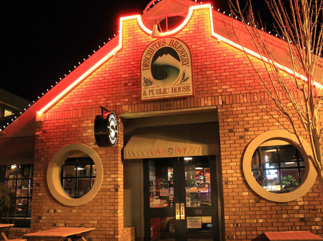 Deschutes Brewery Bend Public House