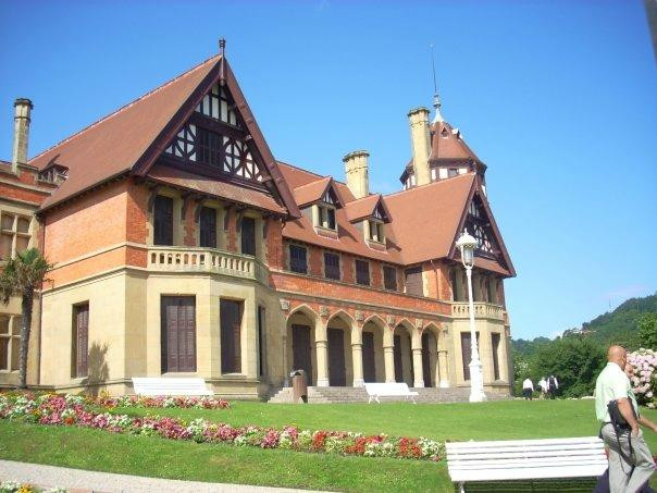 Miramar Palace景点图片