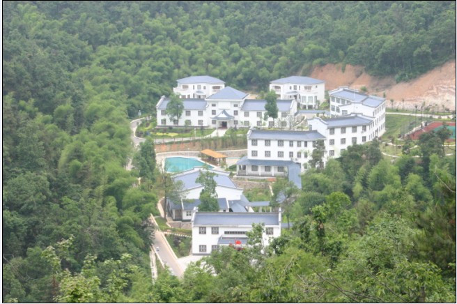 金源温泉山庄主图