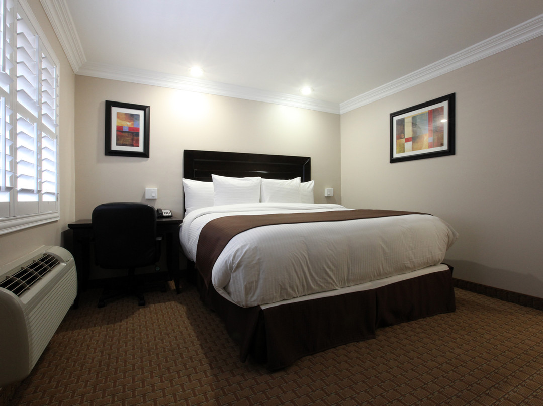 Raincross Hotel Riverside