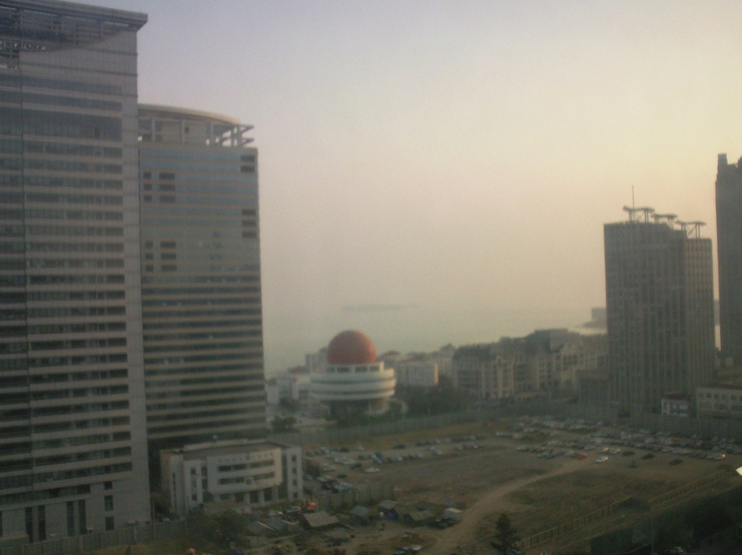 丽天大酒店主图