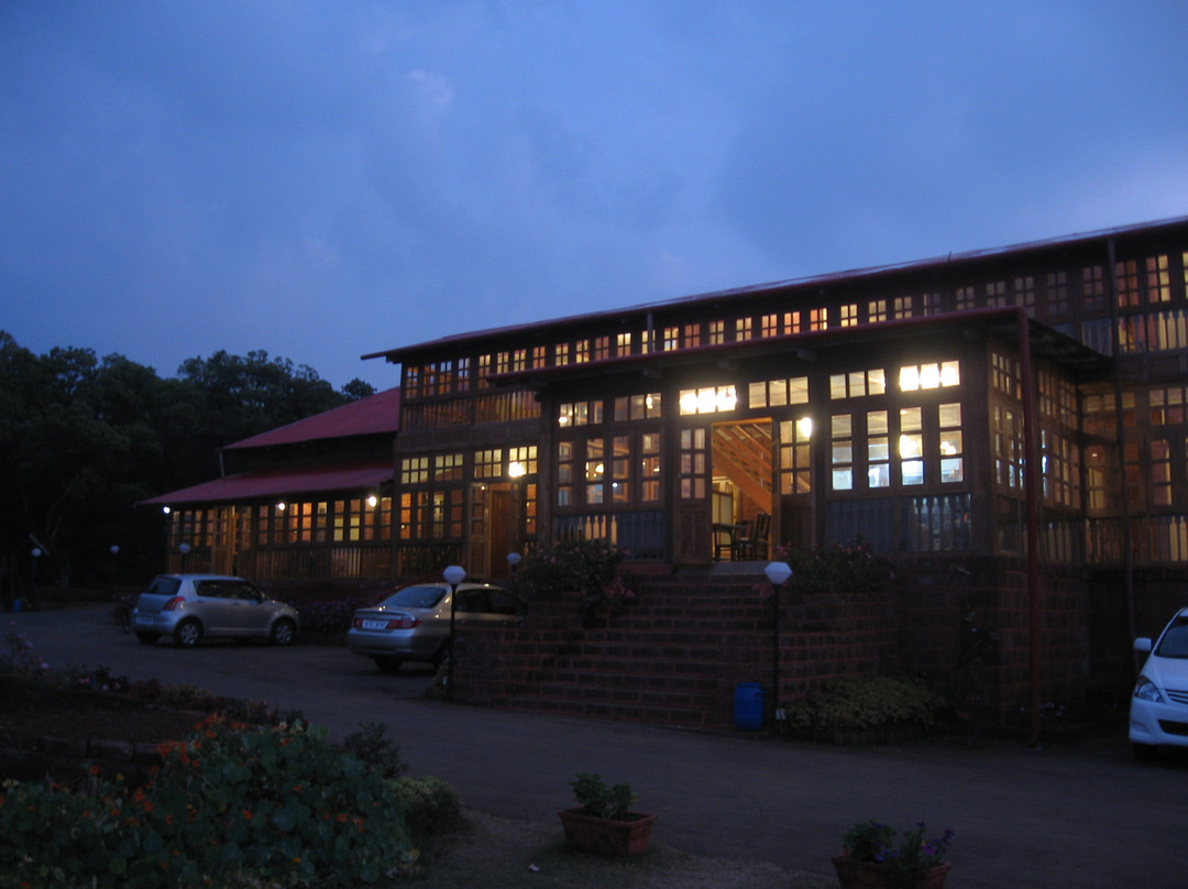 Dina Hotel