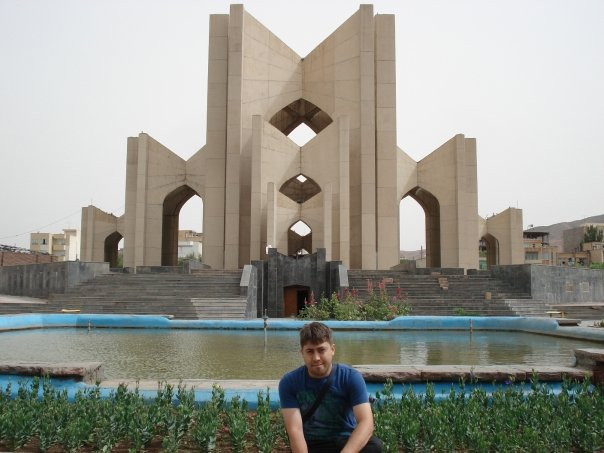 Poets Tomb (Maqbaratol Shoara)-Tabriz必去景点