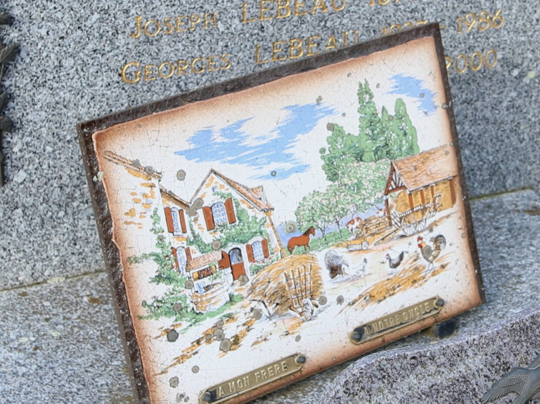 Cimetière de Sassangy景点图片