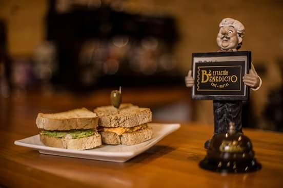 Curacautin餐馆和美食-Estacion Benedicto Cafe & Hostal