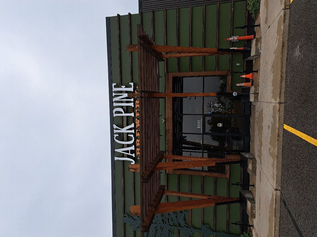 Jack Pine Brewery-Baxter必去景点