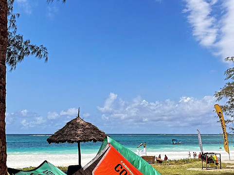 Quest Kiteboarding-迪亚尼必去景点