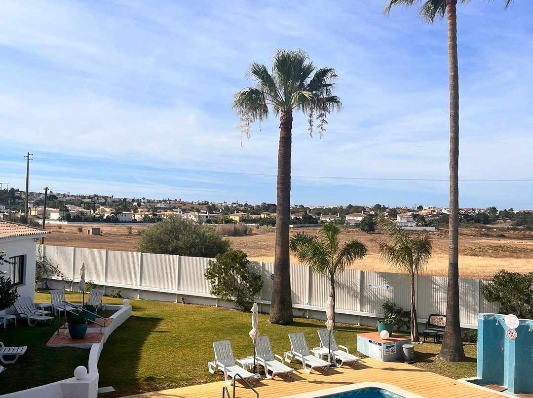 Flor Do Vale Apartments主图