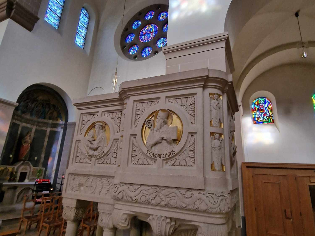 Église Saints Côme Et Damien-Clervaux必去景点