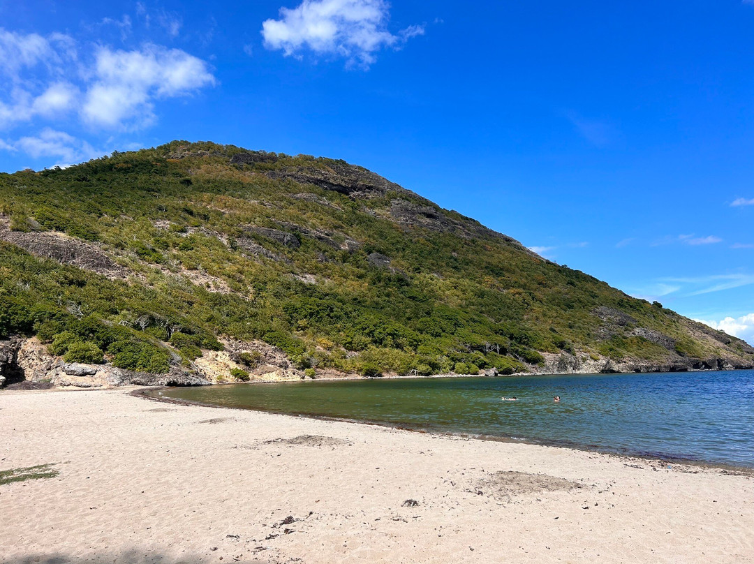 Plage de Pompierre景点图片