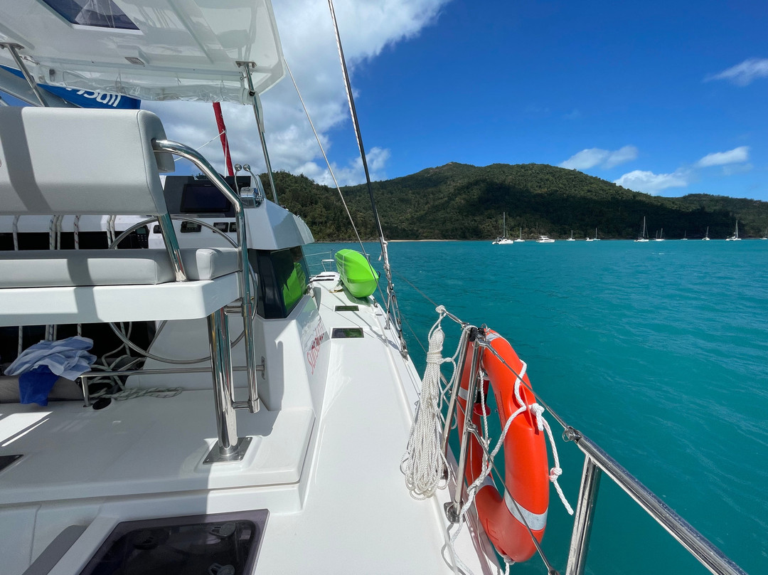 Sunsail Whitsundays-艾尔利滩必去景点