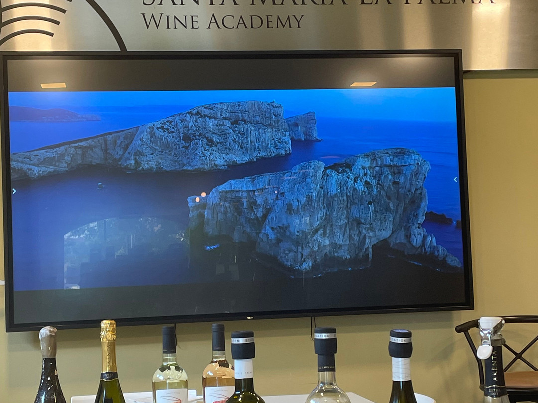 Cantina Santa Maria La Palma-阿尔盖罗必去景点