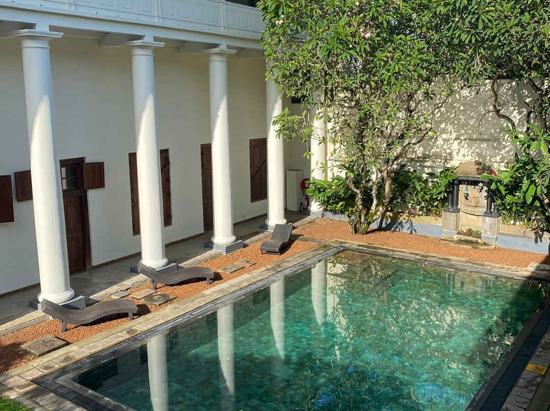 加勒堡酒店主图