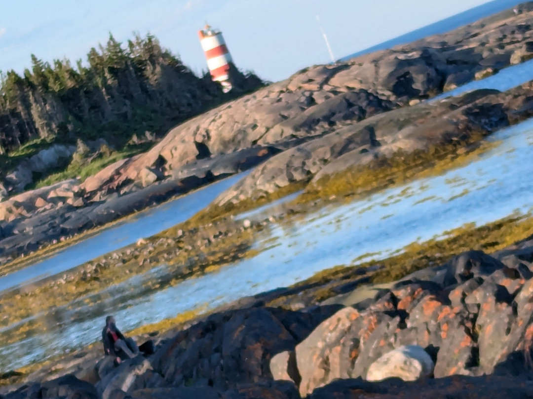 Gîte du Phare de Pointe-des-Monts主图