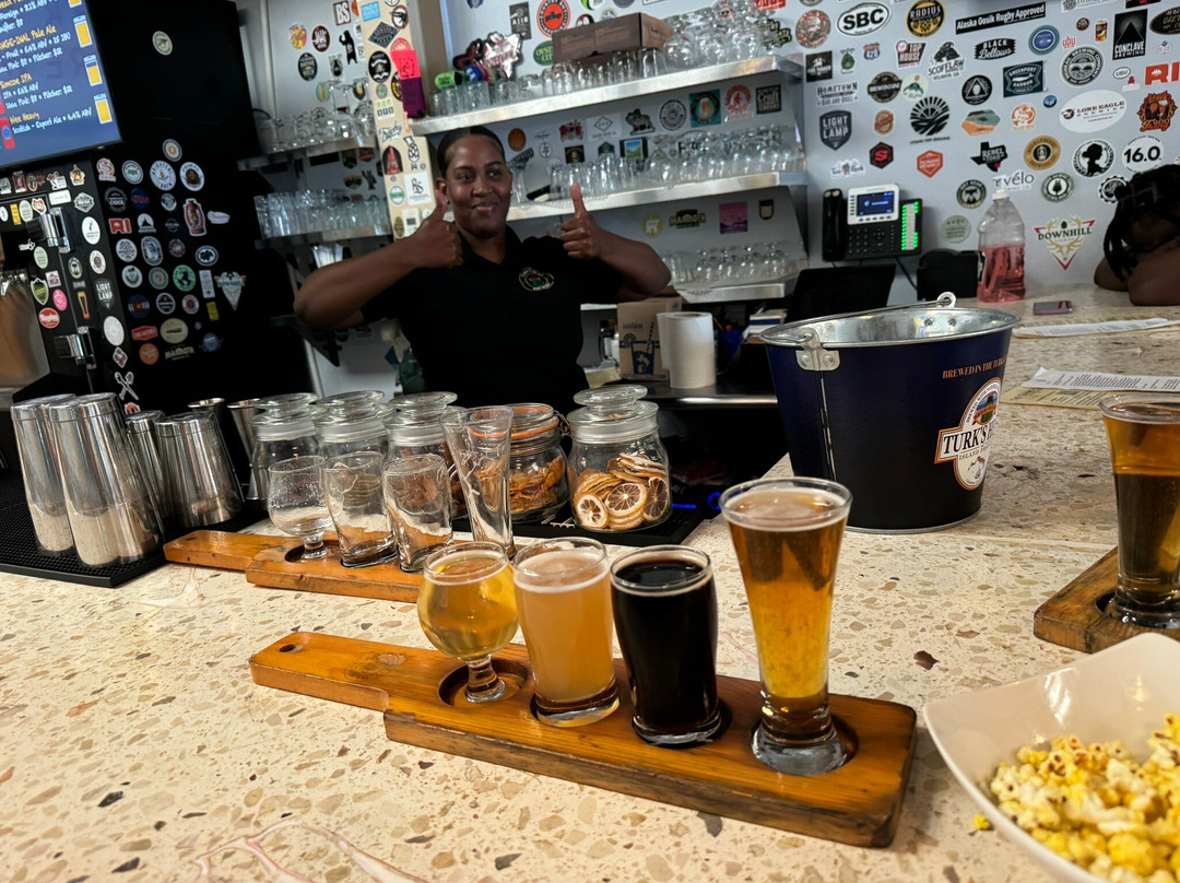 Turk's Head Brewery-普罗维登西亚莱斯必去景点