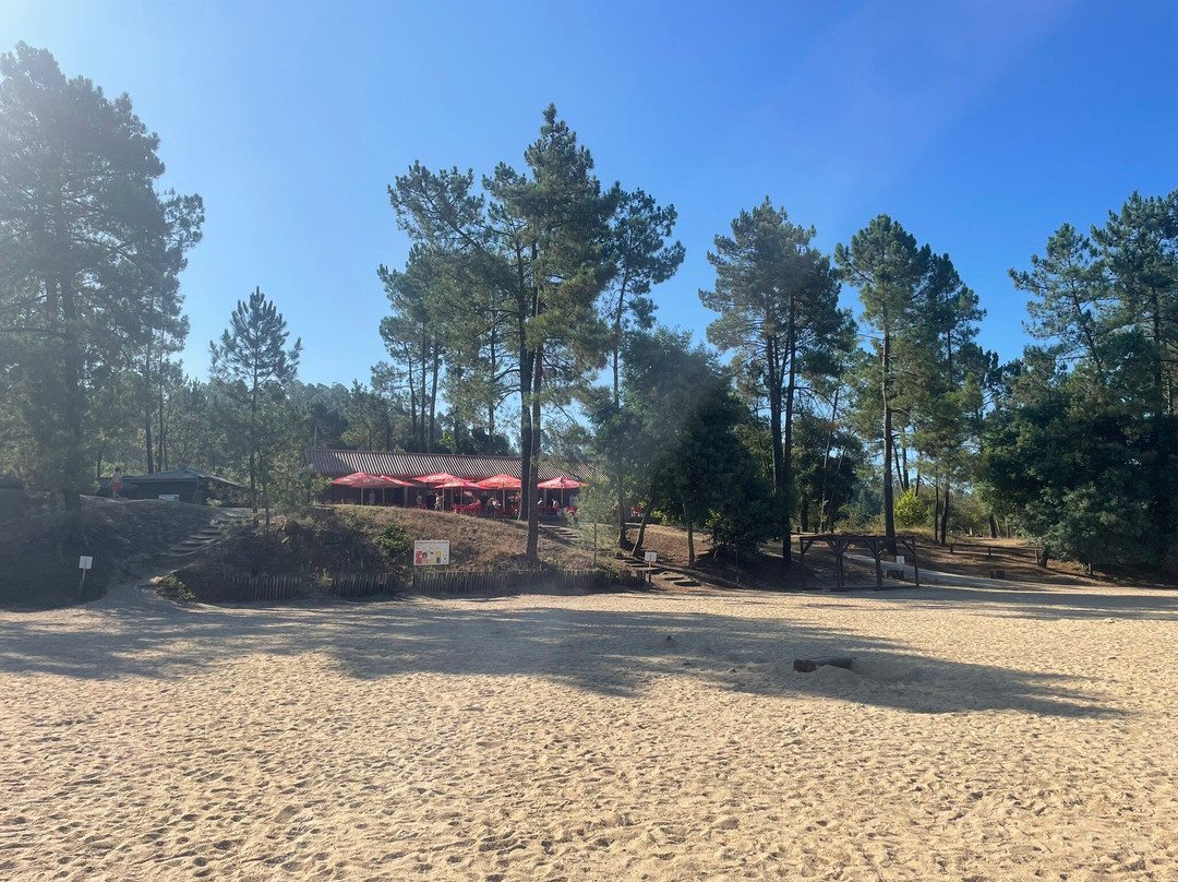 Lomba Beach景点图片