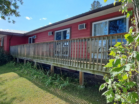 The Water's Edge Inn主图