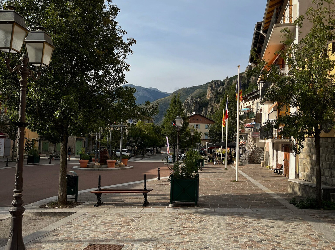 Booking Bikes Antibes-若安乐松必去景点