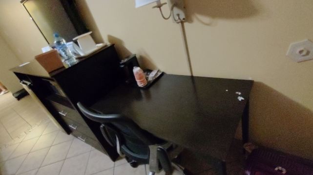 梅赛德斯/韦斯拉科奥特莱斯凯艺套房酒店-客卧