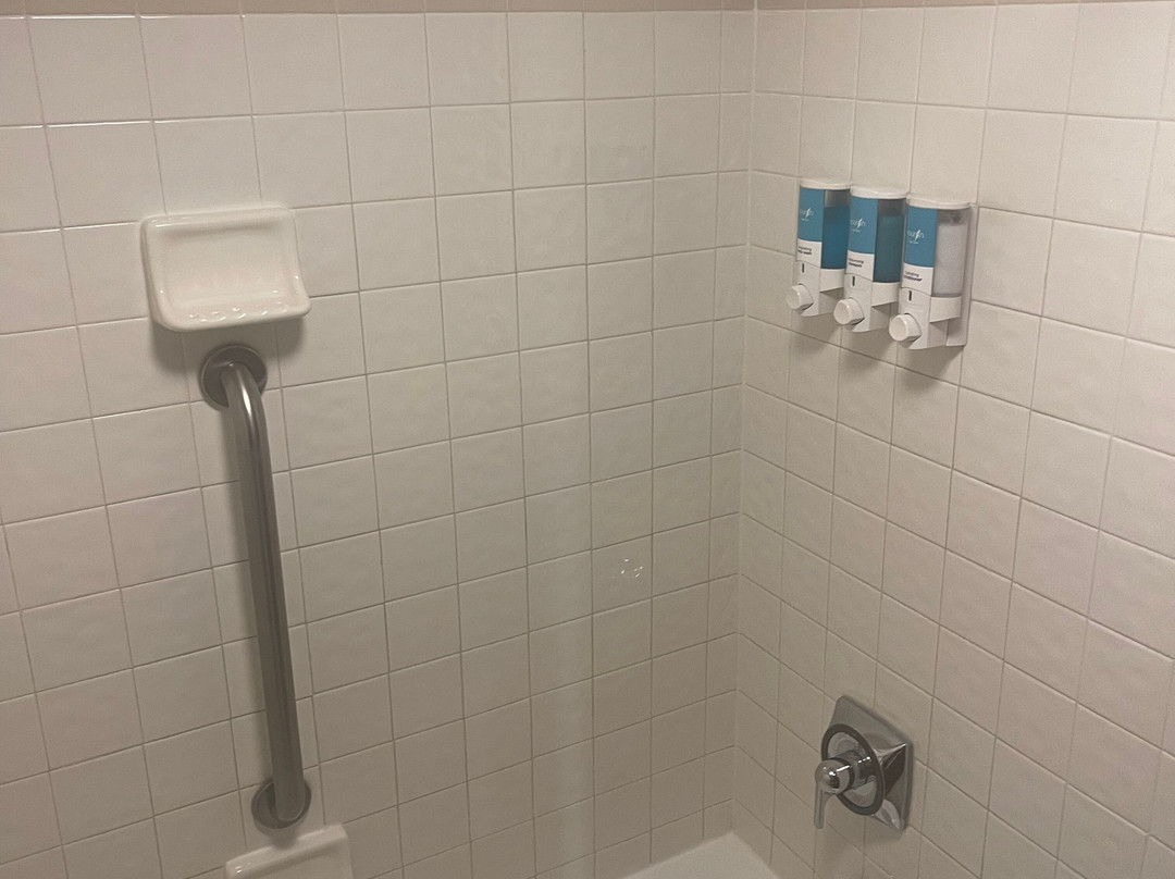 Drury Inn & Suites Terre Haute主图