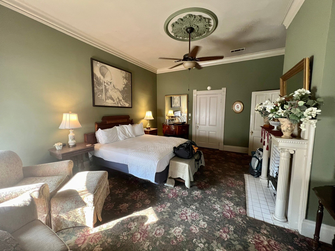 Devereaux Shields House主图