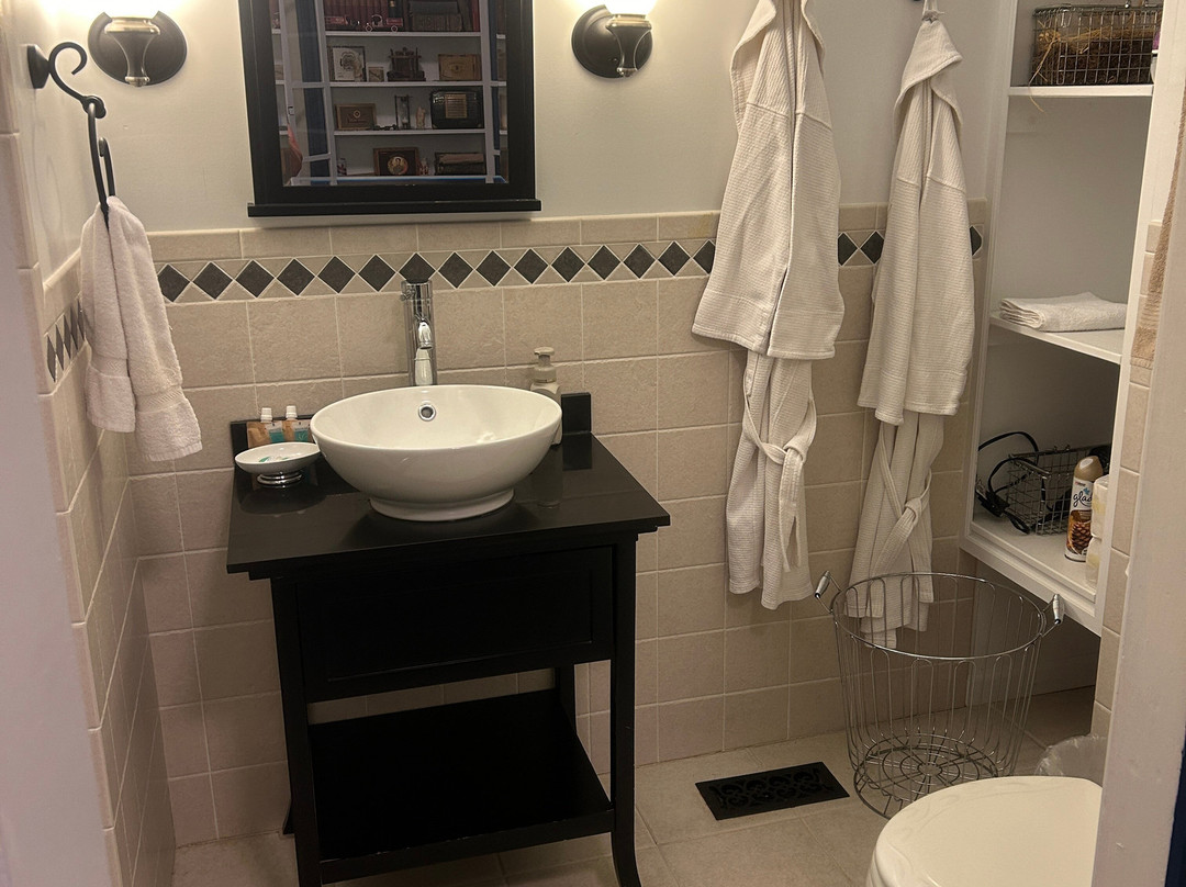 Colonial Beach Plaza Bed & Breakfast主图