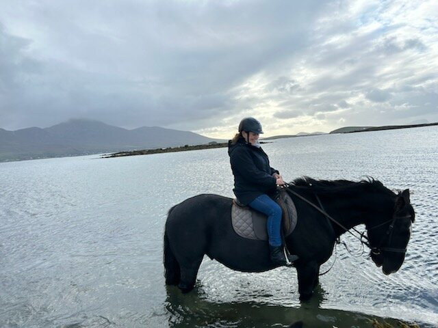 Carrowholly Stables & Trekking Centre景点图片