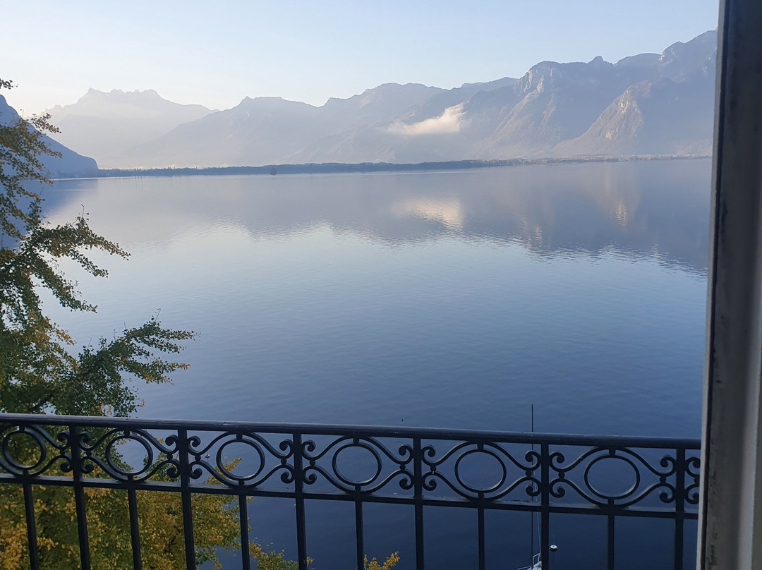 艾克森耶大酒店主图