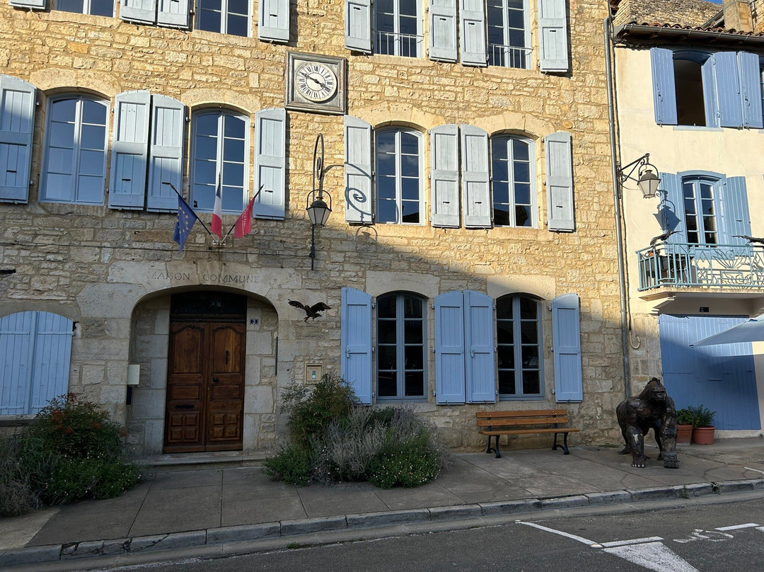 Place Des Halles-Caylus必去景点