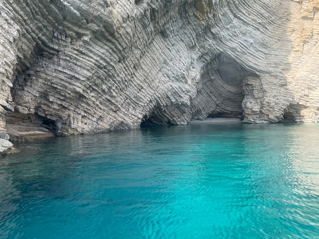 Triton Marine Tours-Paleokastritsa必去景点