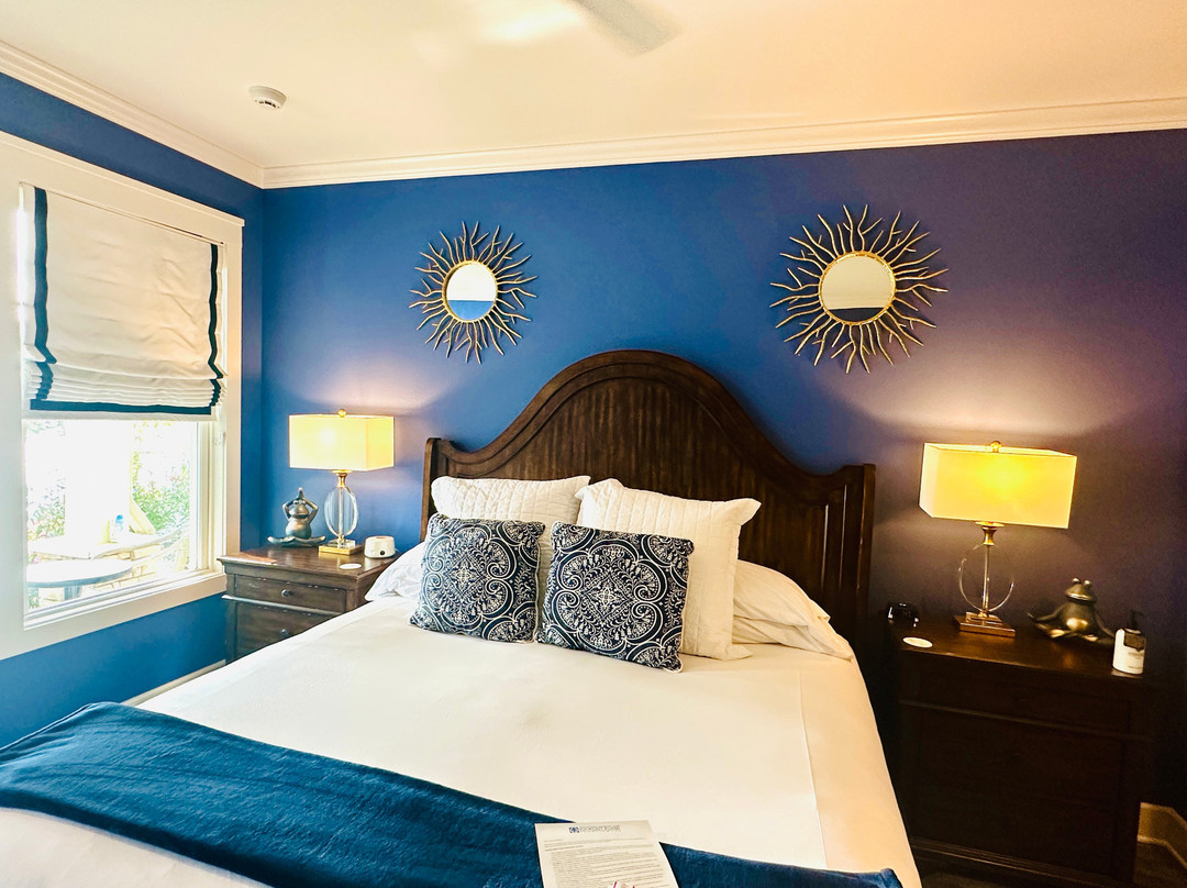 Lookout Point Lakeside Inn主图