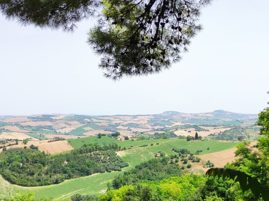 Santuario Madonna Delle Grazie-Monte Giberto必去景点