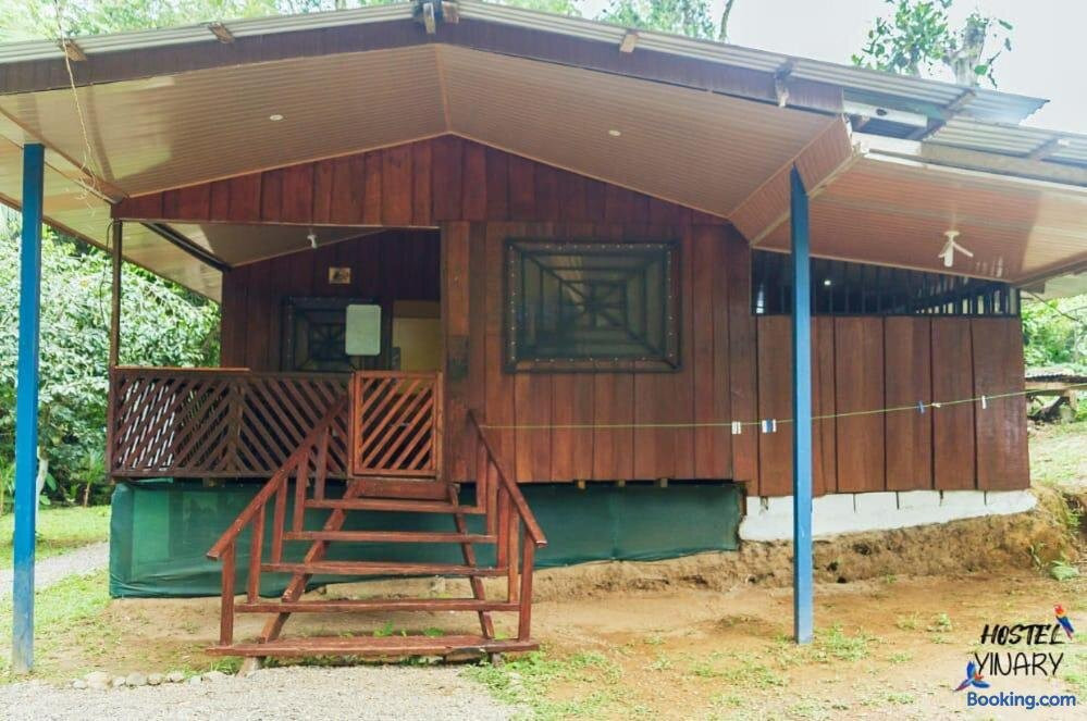 Hostel Yinary