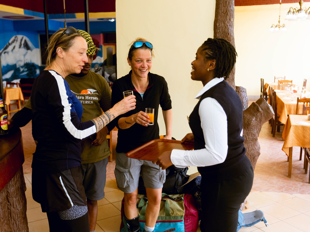 Keys Hotel Mbokomu Branch主图