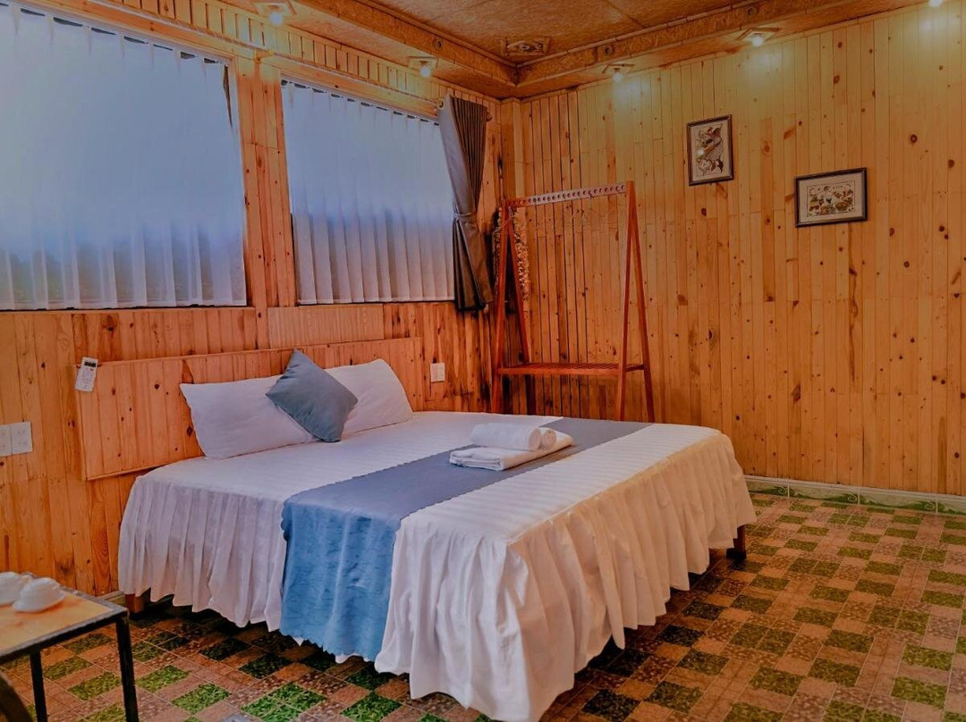Hang Mua Bamboo Homestay