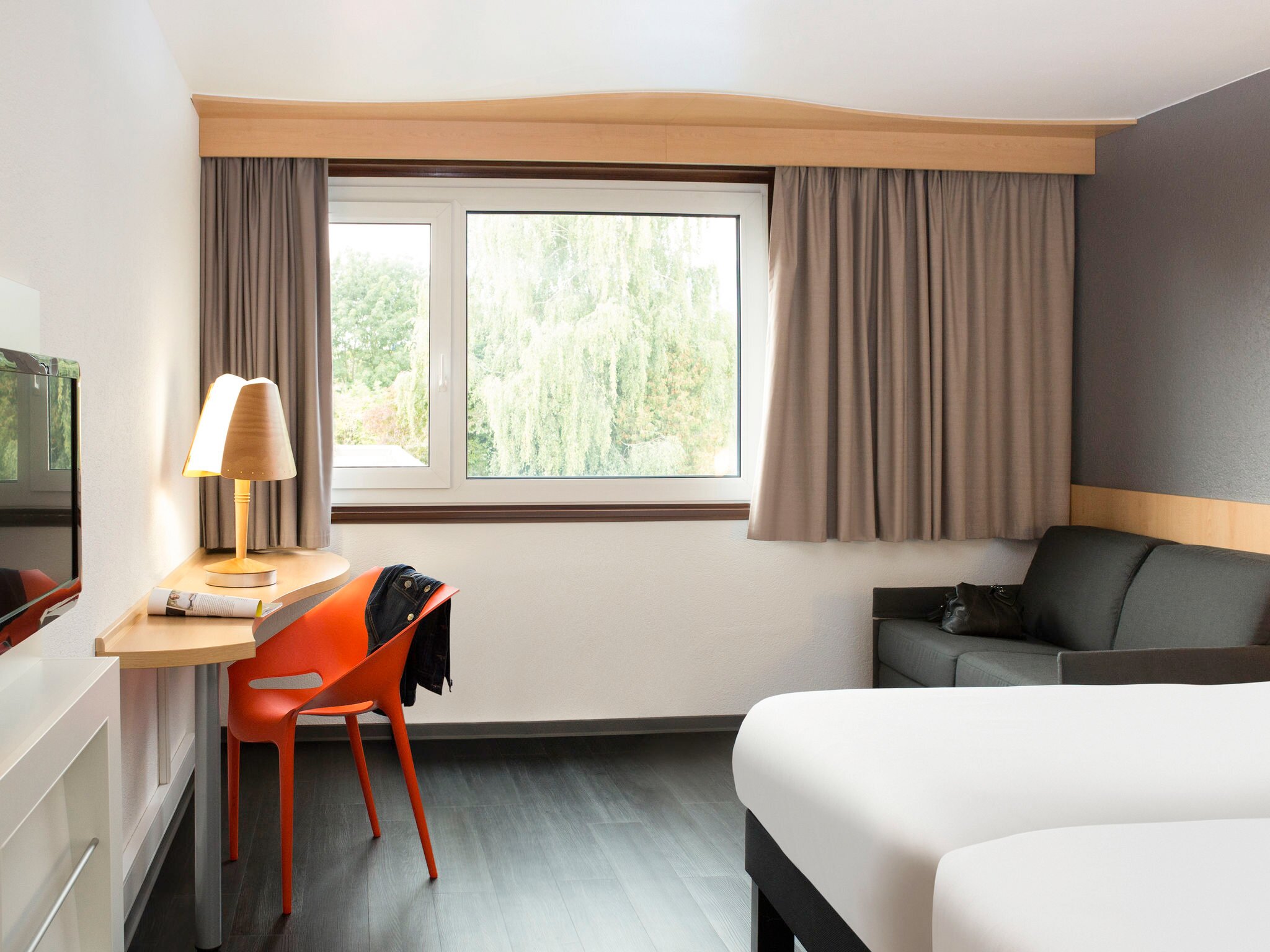 Ibis 3 Lacs Neuchatel-客卧