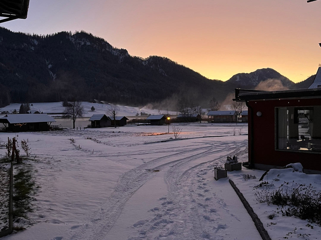 Seehotel & Seeapartments Kärntnerhof主图