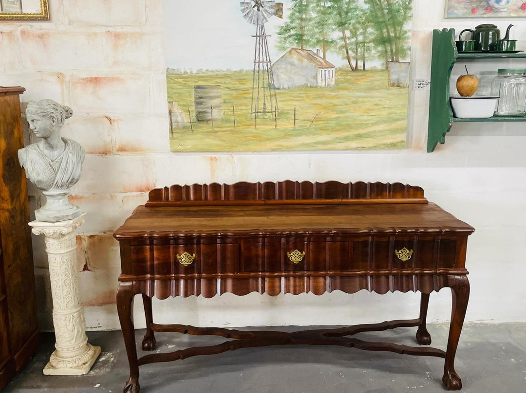 Timeless Treasures With A Modern Twist