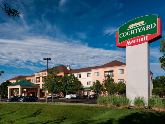 东威奇托万豪万怡酒店主图