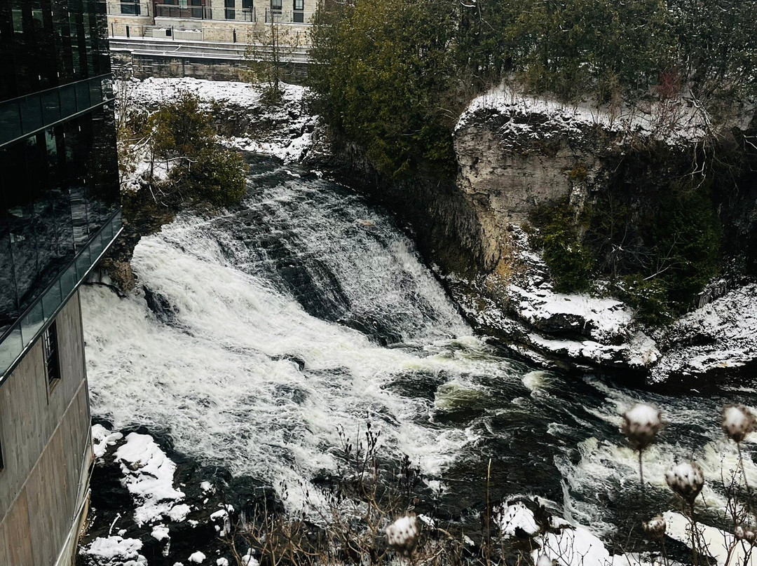 Elora Gorge Falls-伊劳拉必去景点