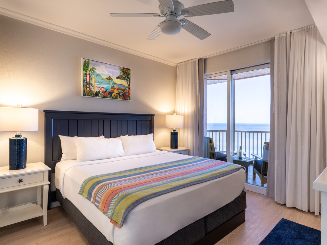 Pink Shell Beach Resort & Marina主图