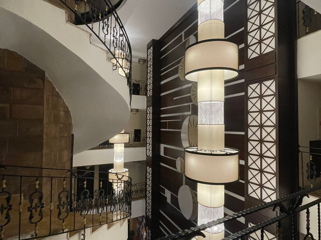 White Park Hotel主图