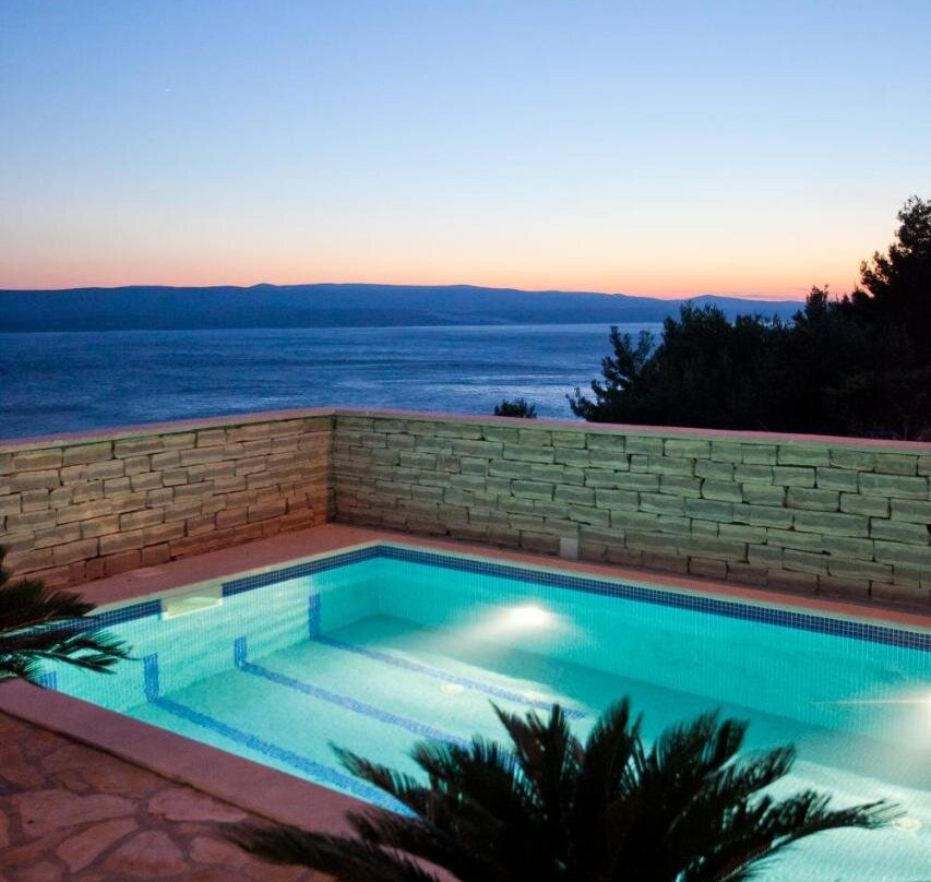 Apartments Mediterranea with Heated Pool