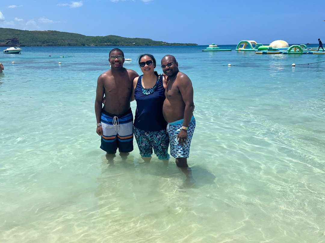 Puerto Seco Beach景点图片