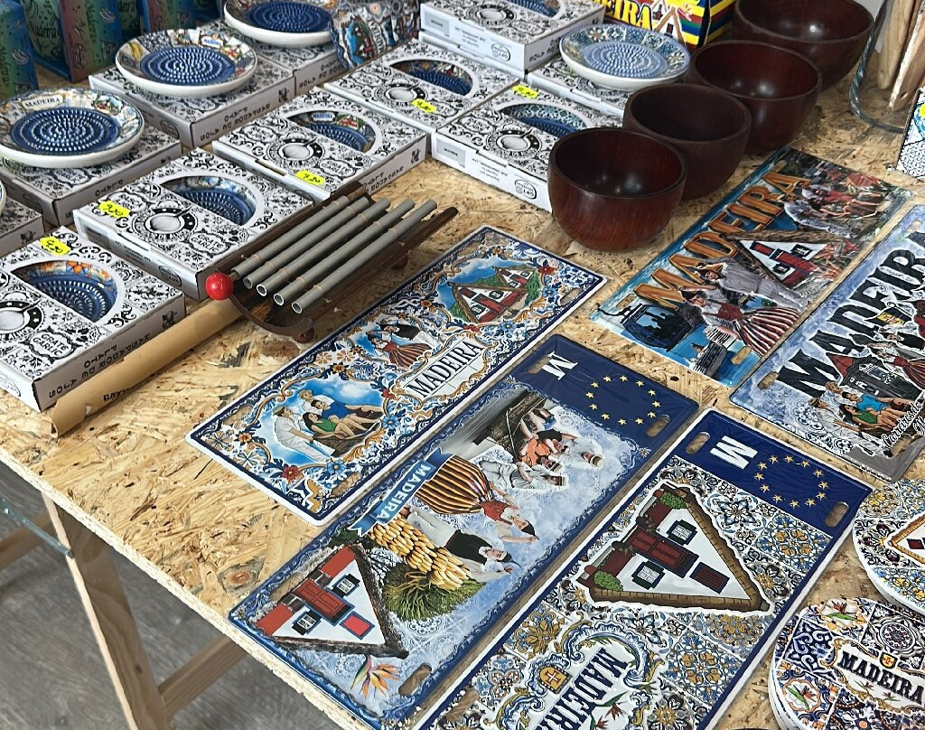 Lobos Souvenirs-Camara De Lobos必去景点