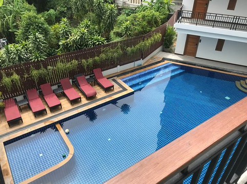 帕利帕斯芭东度假村主图