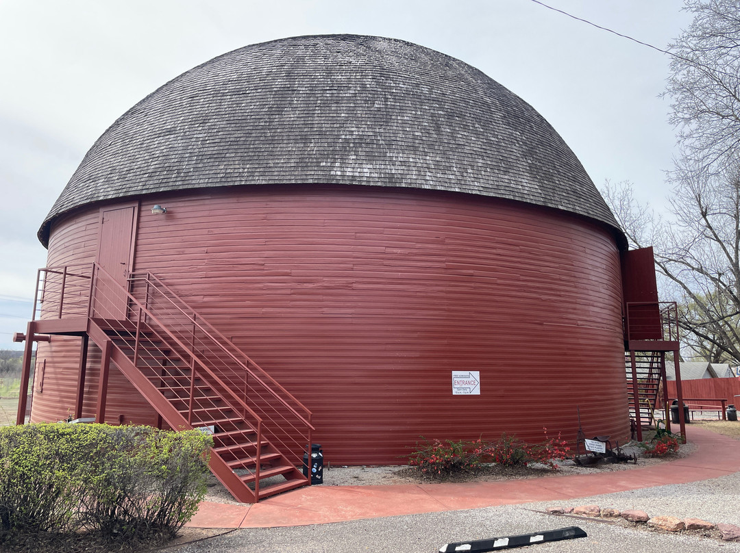 Arcadia Round Barn-Arcadia必去景点