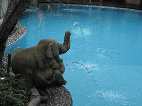 曼谷萨瓦斯德饭店主图