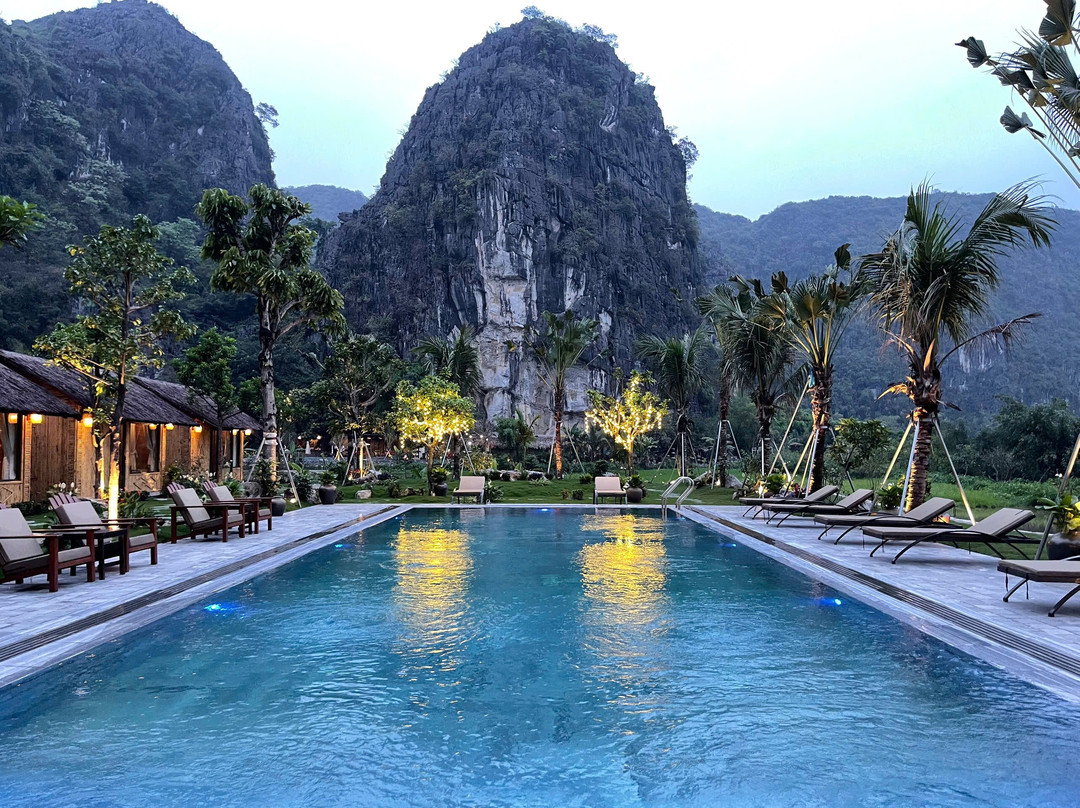 Tam Coc Peaceful Nature