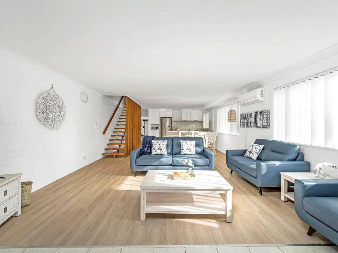 Husky 56 Beachfront Villa's - Great Location on the Beach
